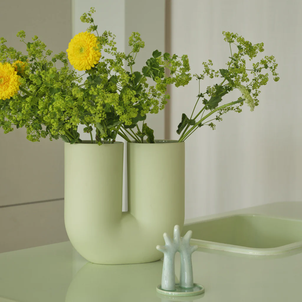 Muuto Kink Vase Light Green - Image 3