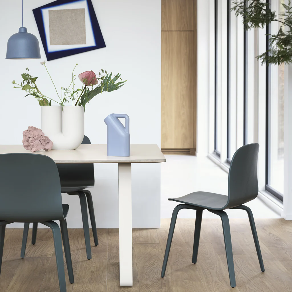 Muuto Kink Vase Sand - Image 4