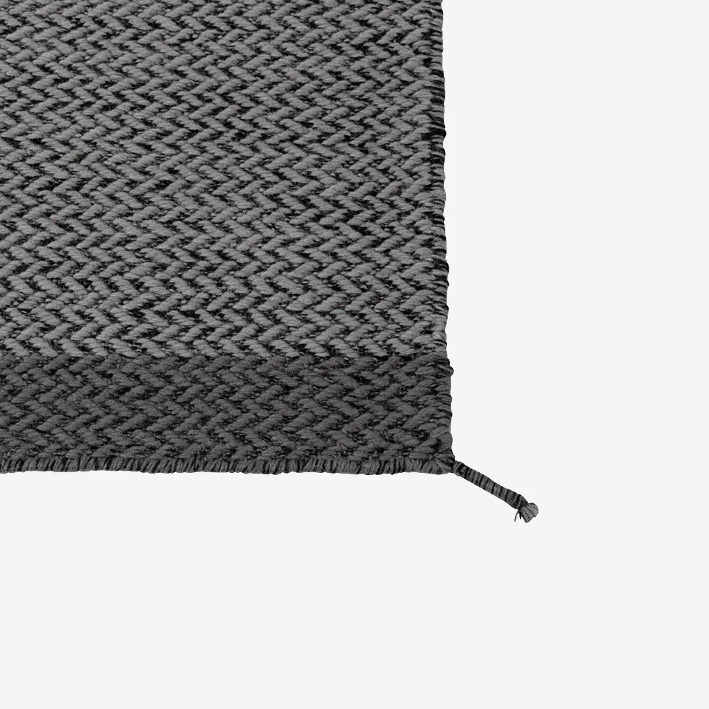 Muuto Ply Rug Dark Grey 240x170cm - Image 4