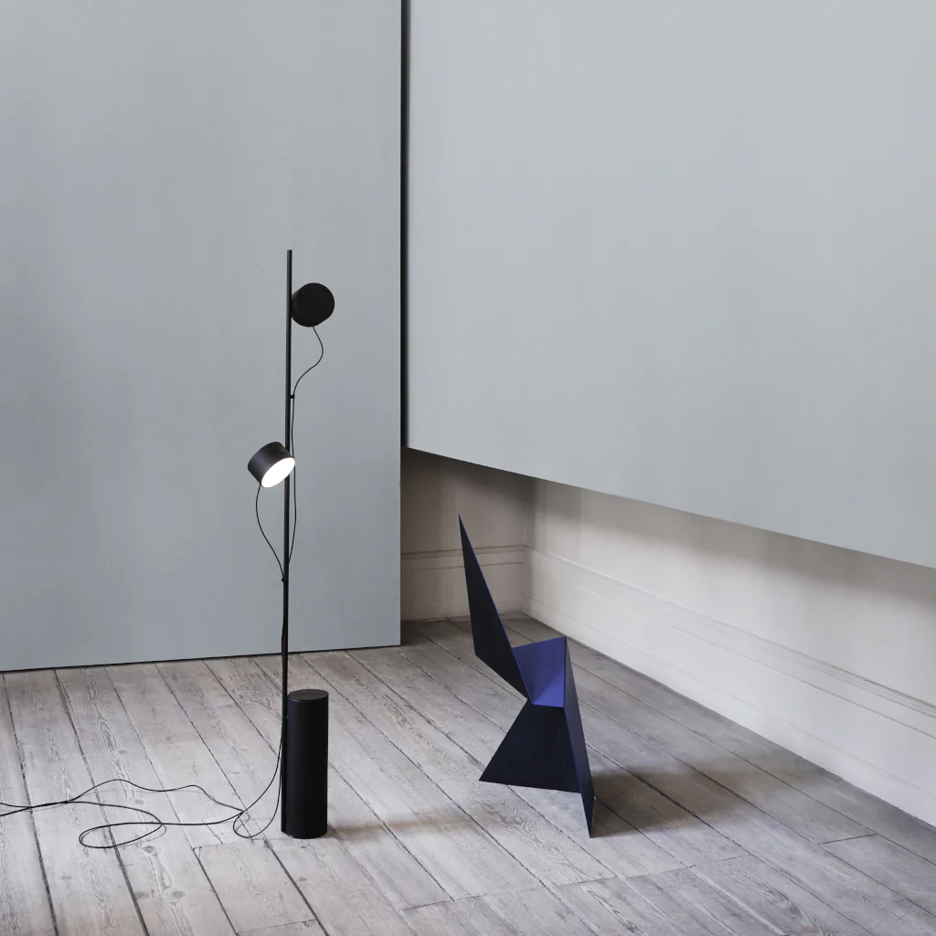 Muuto Post Floor Lamp Black - Image 3