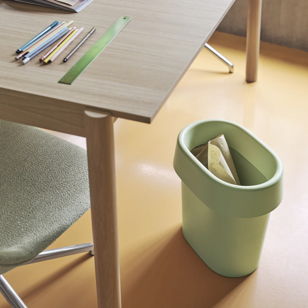 Muuto Reduce Paper Bin Light Green - Image 2