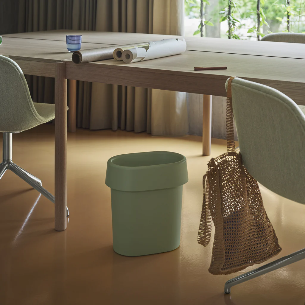 Muuto Reduce Paper Bin Light Green - Image 3