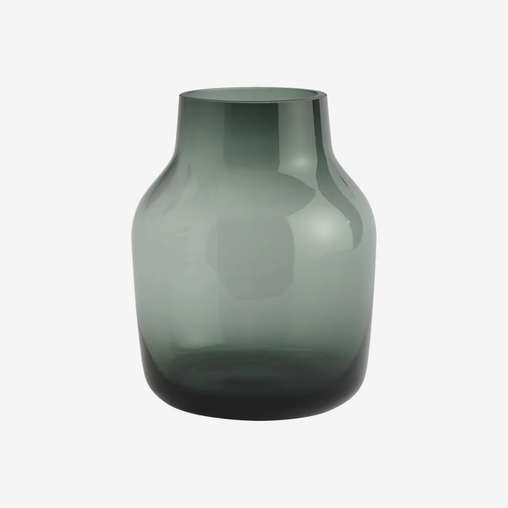 Muuto Silent Vase Dark Green 15cm - Image 5
