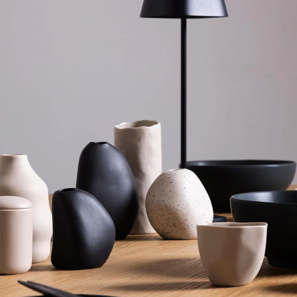 Ned Harmie Vase Stone Black - Image 3