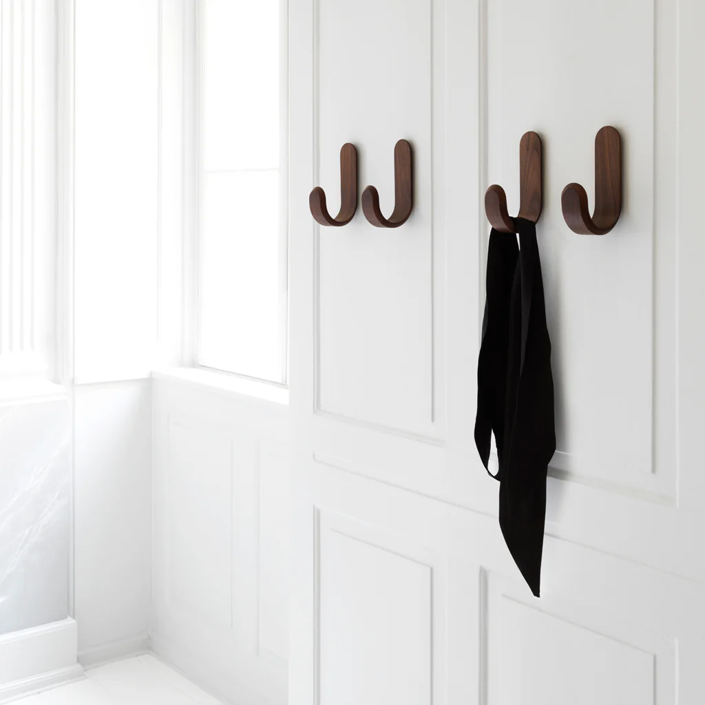 Normann Copenhagen Curve Hook Walnut - Image 4