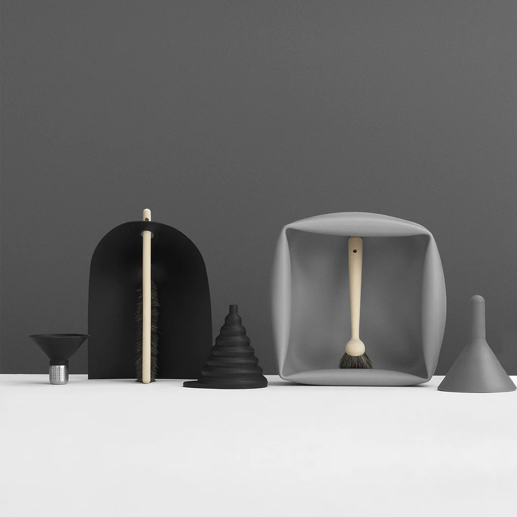 Normann Copenhagen Dustpan + Broom Black - Image 4