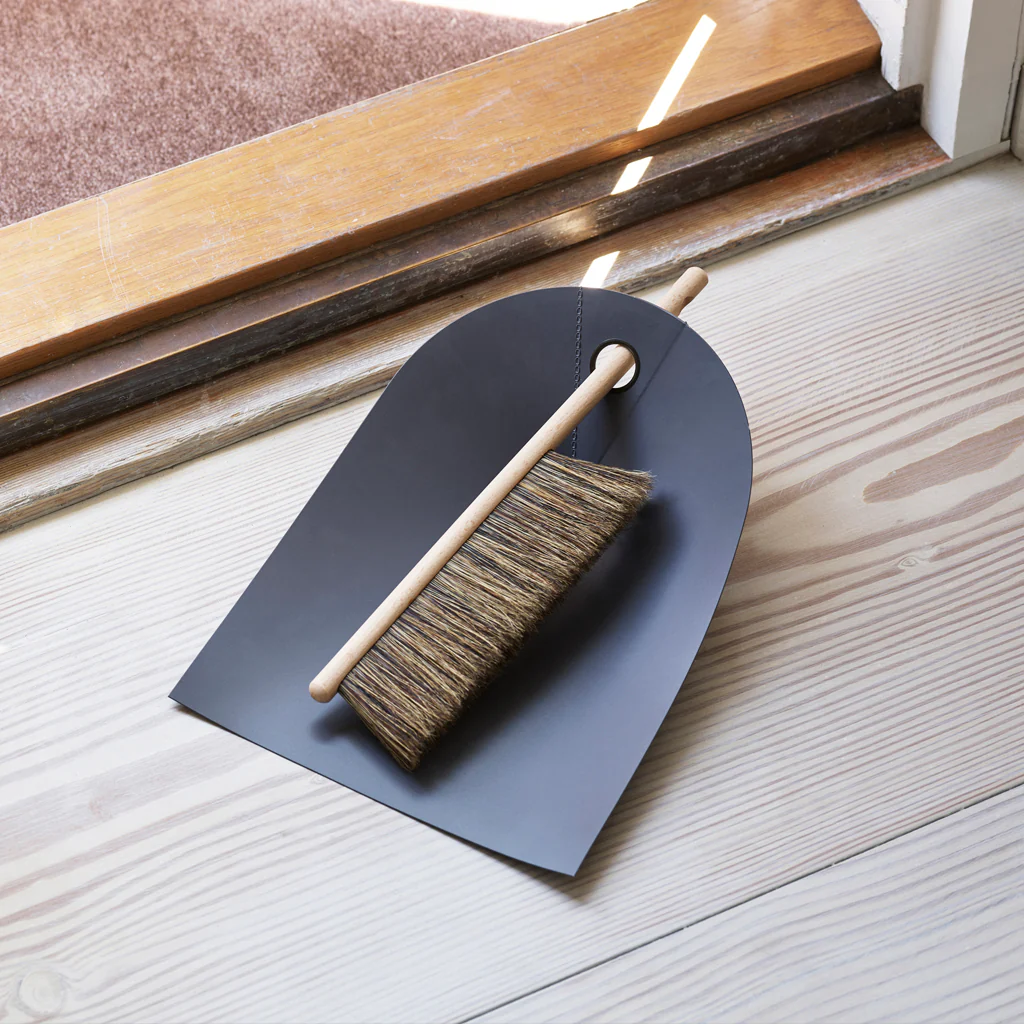 Normann Copenhagen Dustpan + Broom Dark Grey - Image 2
