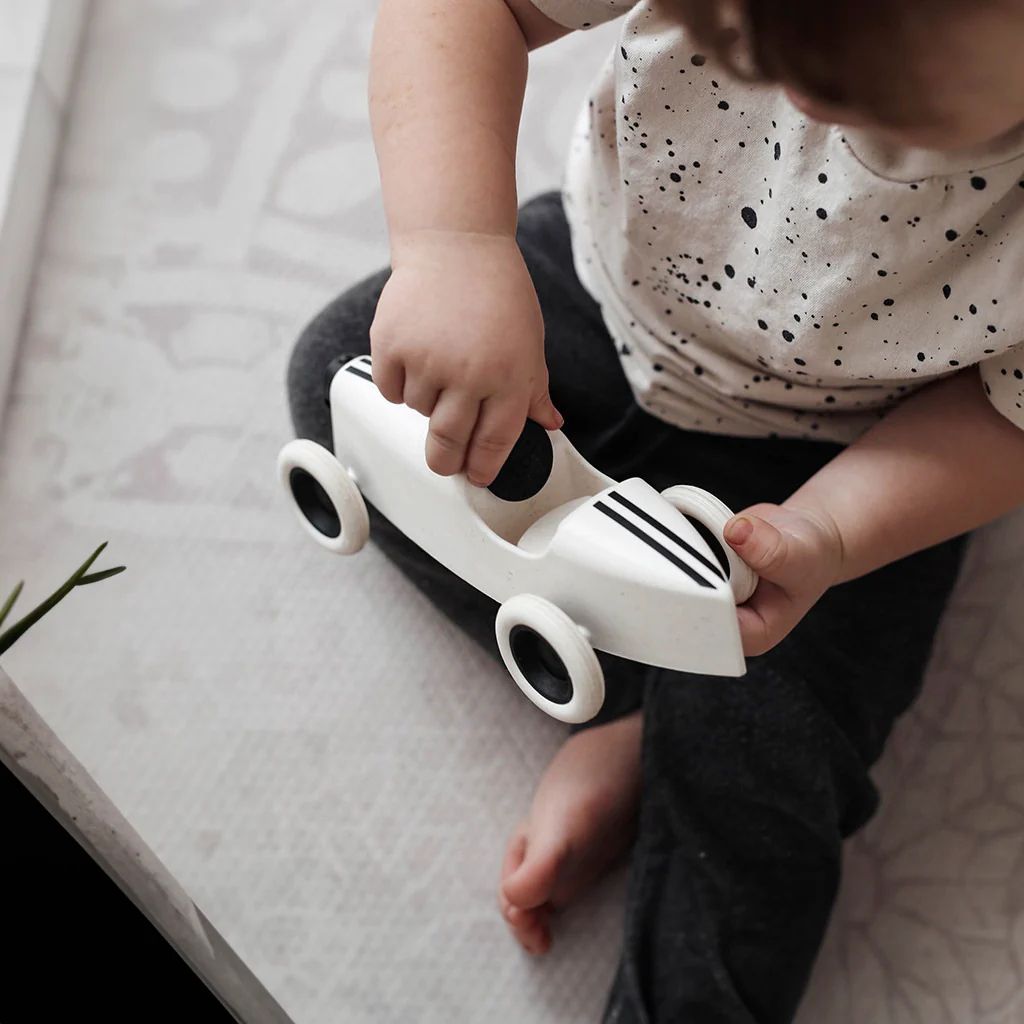 Ooh Noo Wooden Grand Prix Racing Car White - Image 2