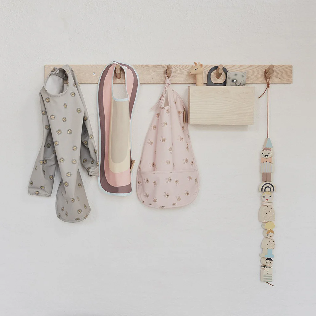 OYOY Living Lion Bib - Image 3