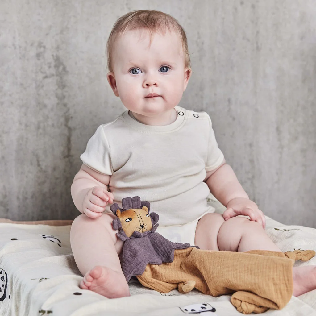 OYOY Living Lobbo Lion Cuddle Cloth - Image 2