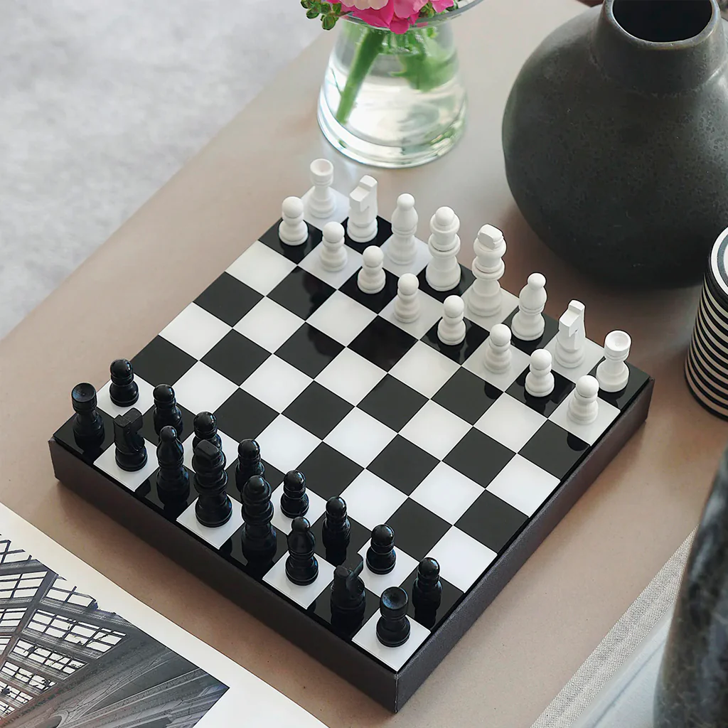 Printworks Classic Art of Chess Black White - Image 5