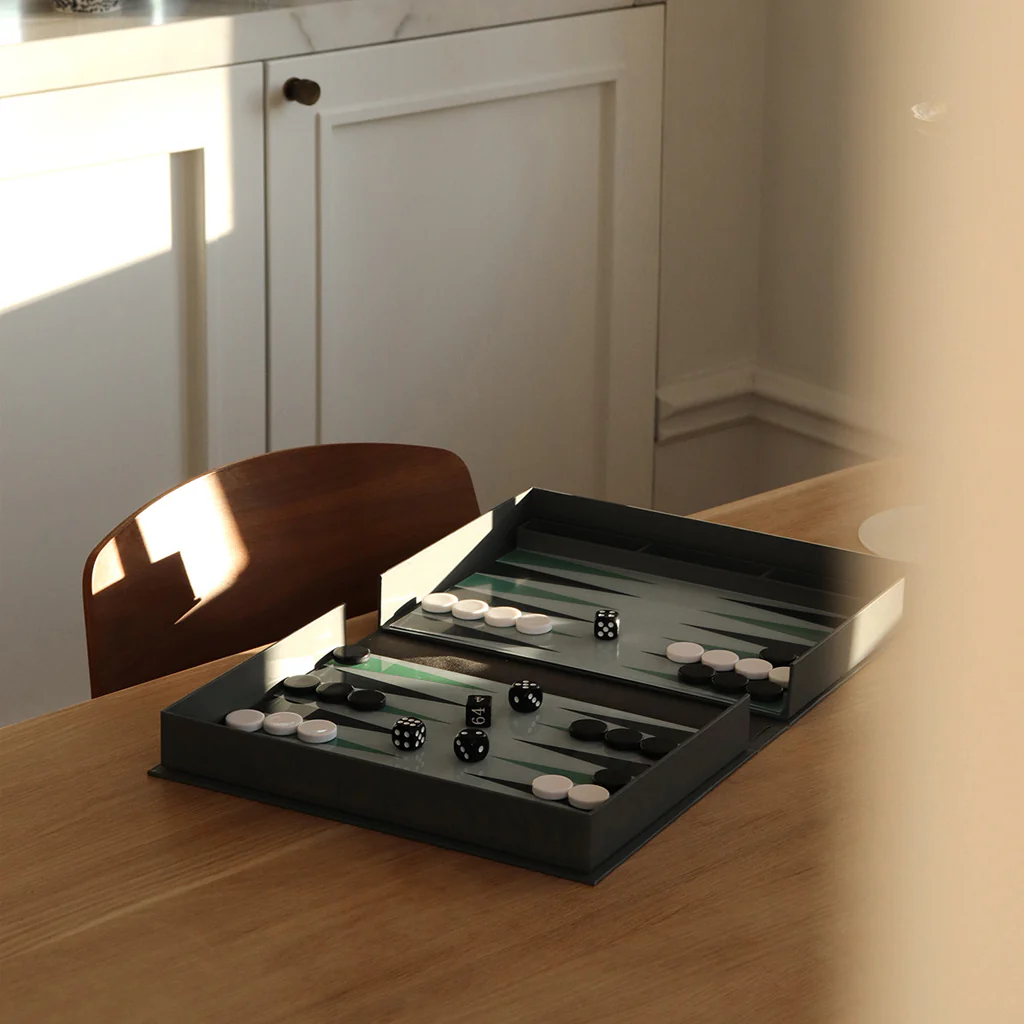 Printworks Classic Backgammon - Image 3