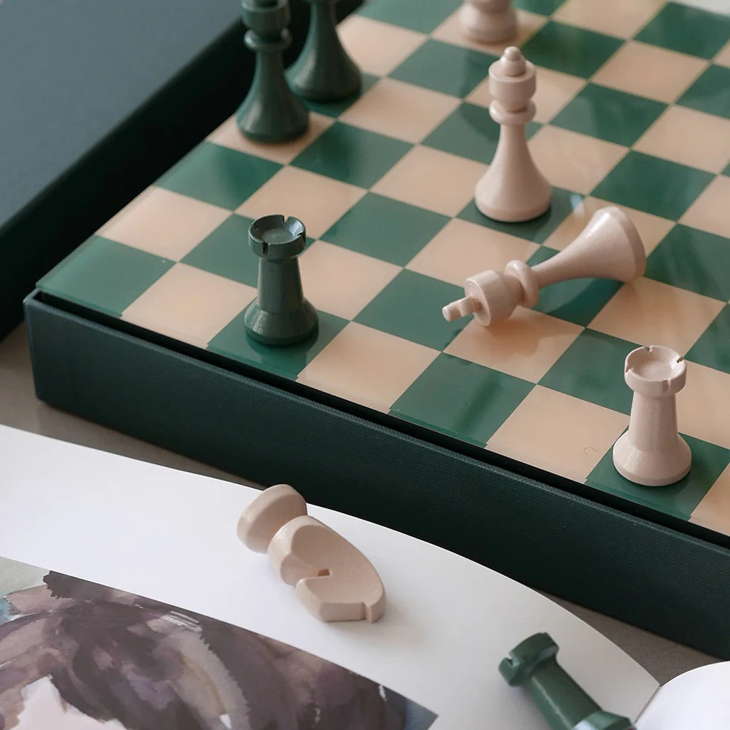 Printworks Classic Chess Green Beige - Image 7