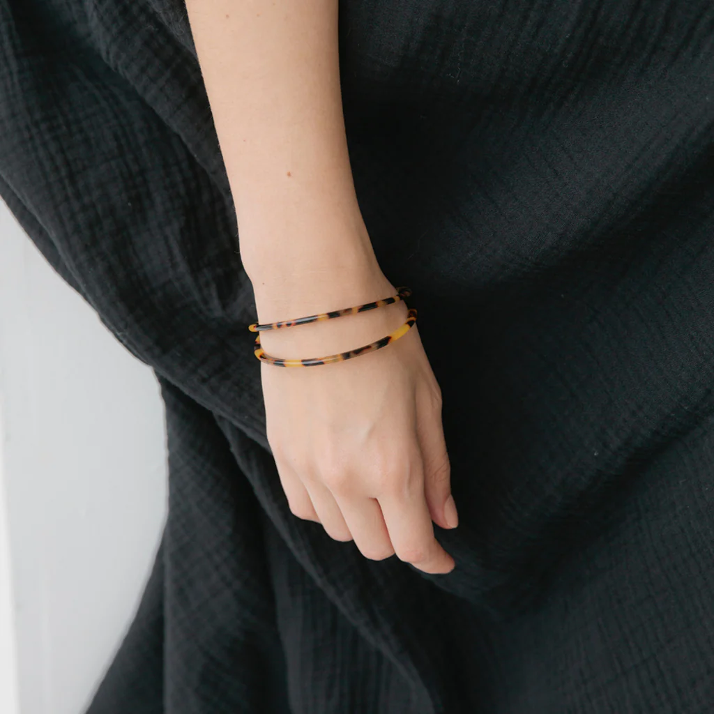 Sophie Bangle Dark Tort Large - Image 4