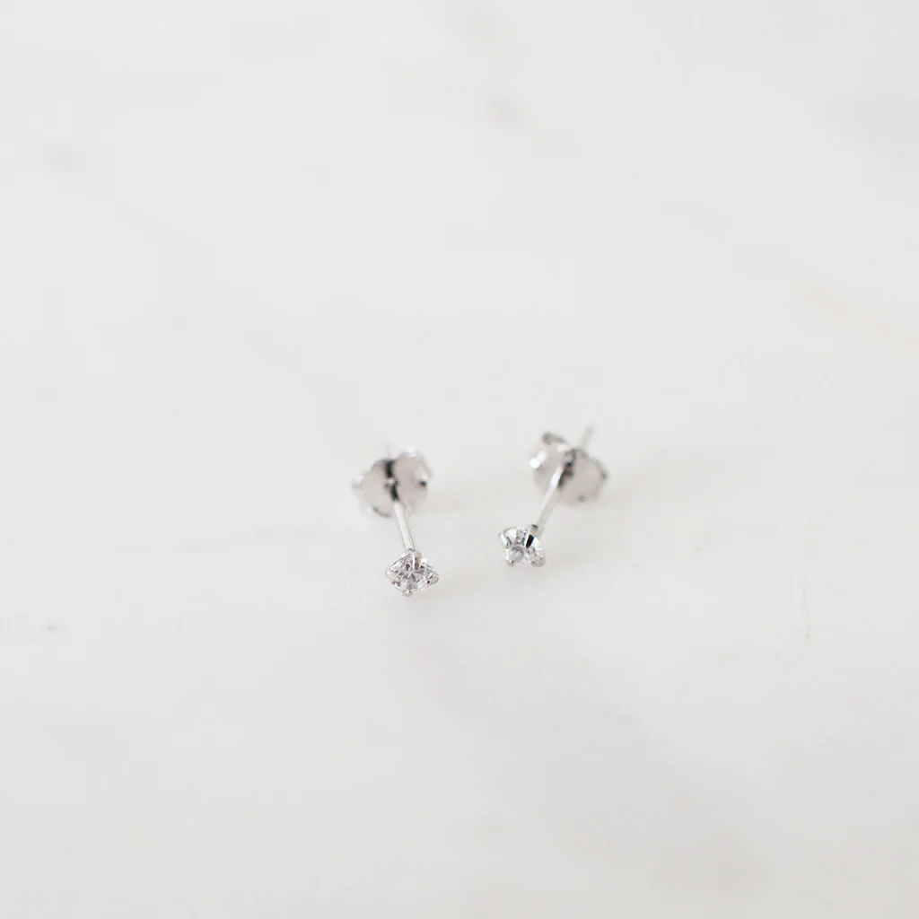 Sophie Earrings Mini Rock Stud Clear