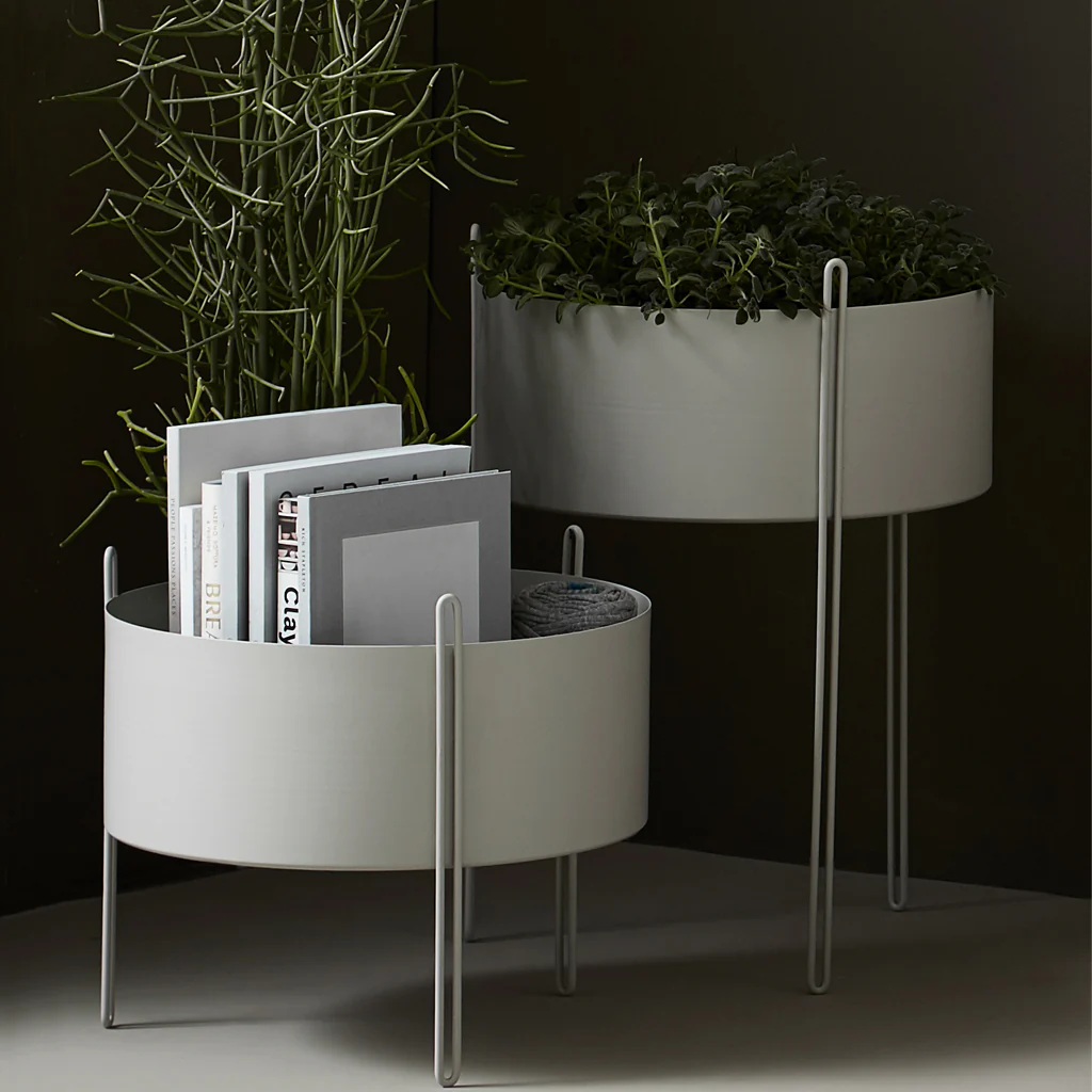 Woud Pidestall Planter Grey Medium - Image 5