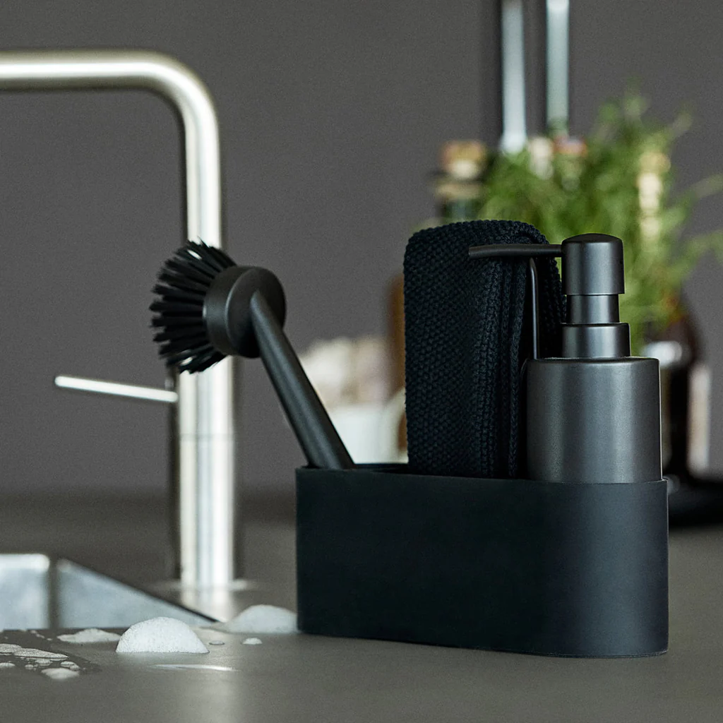 Zone Denmark Round Dishwashing Set Black - Image 4