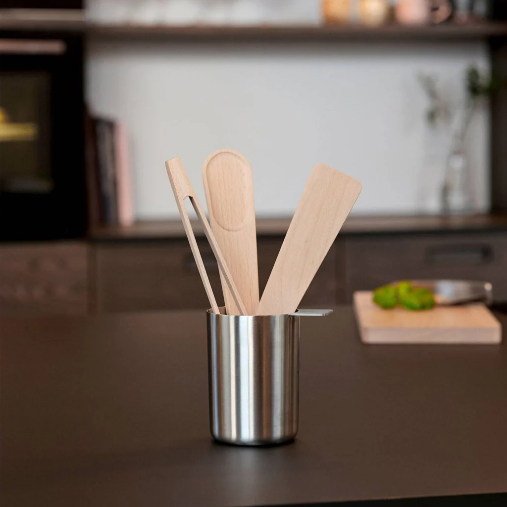 Zone Denmark Singles Kitchen Tongs Beech - Image 5